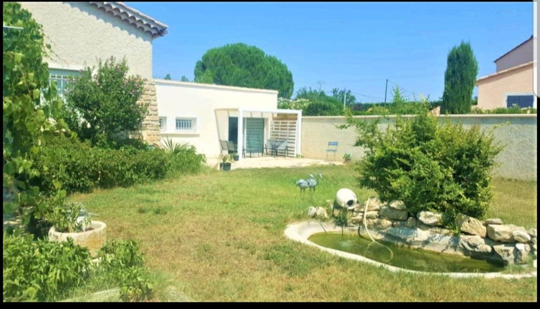 Suite Parentale Avec Petit Sejour Et Piscine Carpentras Buitenkant foto